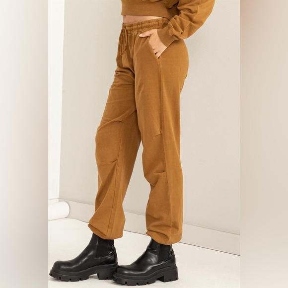 229B. High Waisted Draw String Sweatpants - Brown - Picture 2 of 5